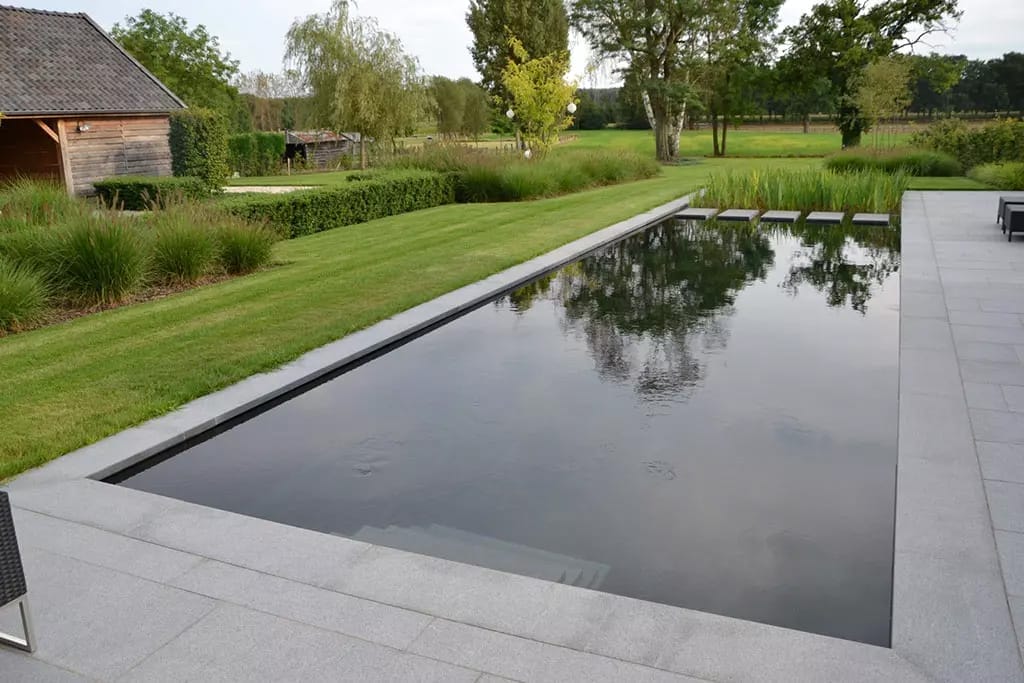 zwemvijvers laten aanleggen